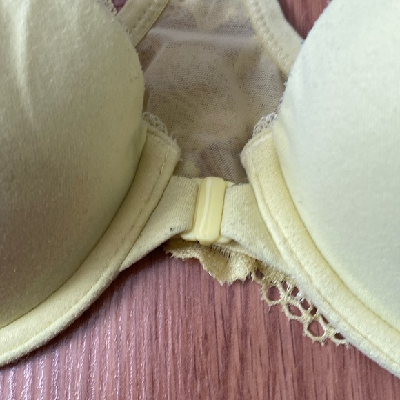 ❤️ Victoria’s Secret Racerback Perfect Coverage Bra 34C Yellow - Picture 3 of 8